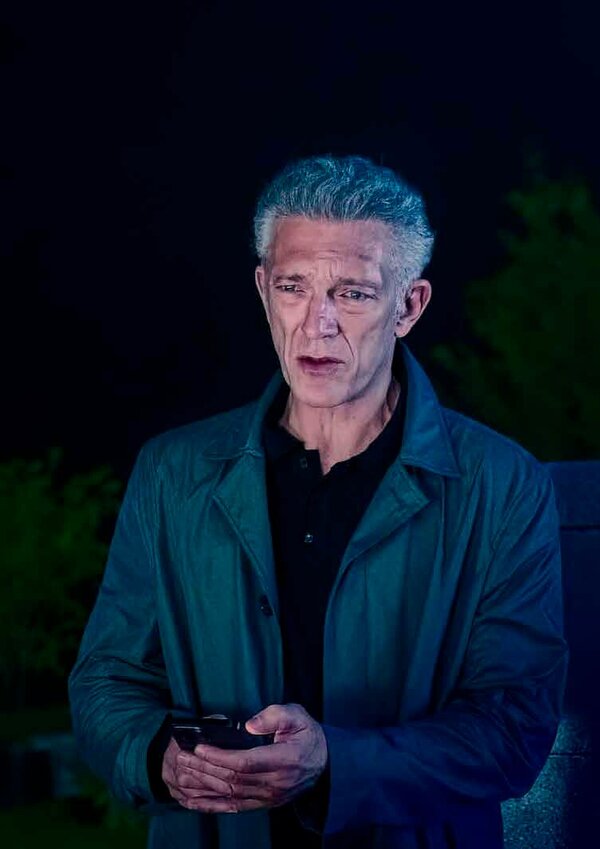 the_shrouds___as_mortalhas_2