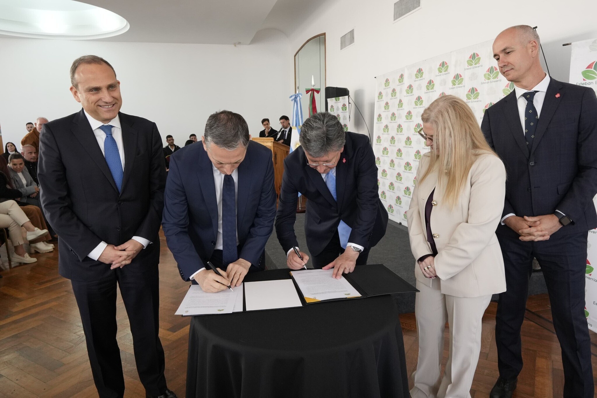 Viana do Castelo firma geminação com cidade de Esteban Echeverría, na Argentina