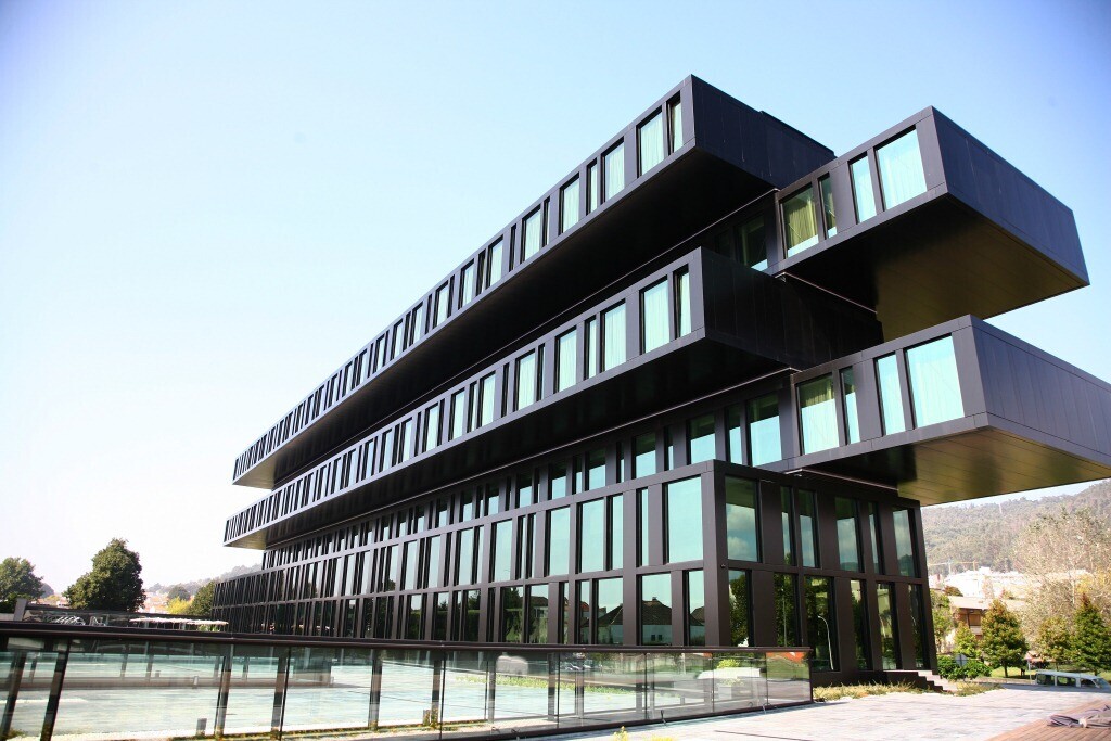 Axis Viana Business & SPA – Hotel 4**** 