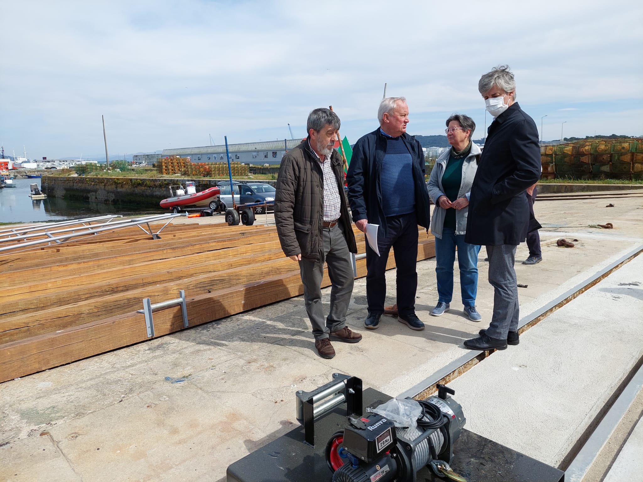 Nova lingueta de encalhe para embarcações artesanais instalada para apoiar pescadores vianenses