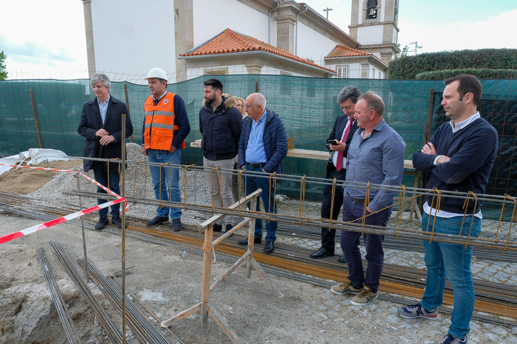 Executivo municipal visitou empreitadas em curso em Cardielos e Serreleis