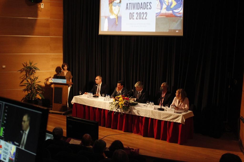 Autarca de Viana do Castelo na Assembleia Intermunicipal da Rede Portuguesa de Municípios Saudá...