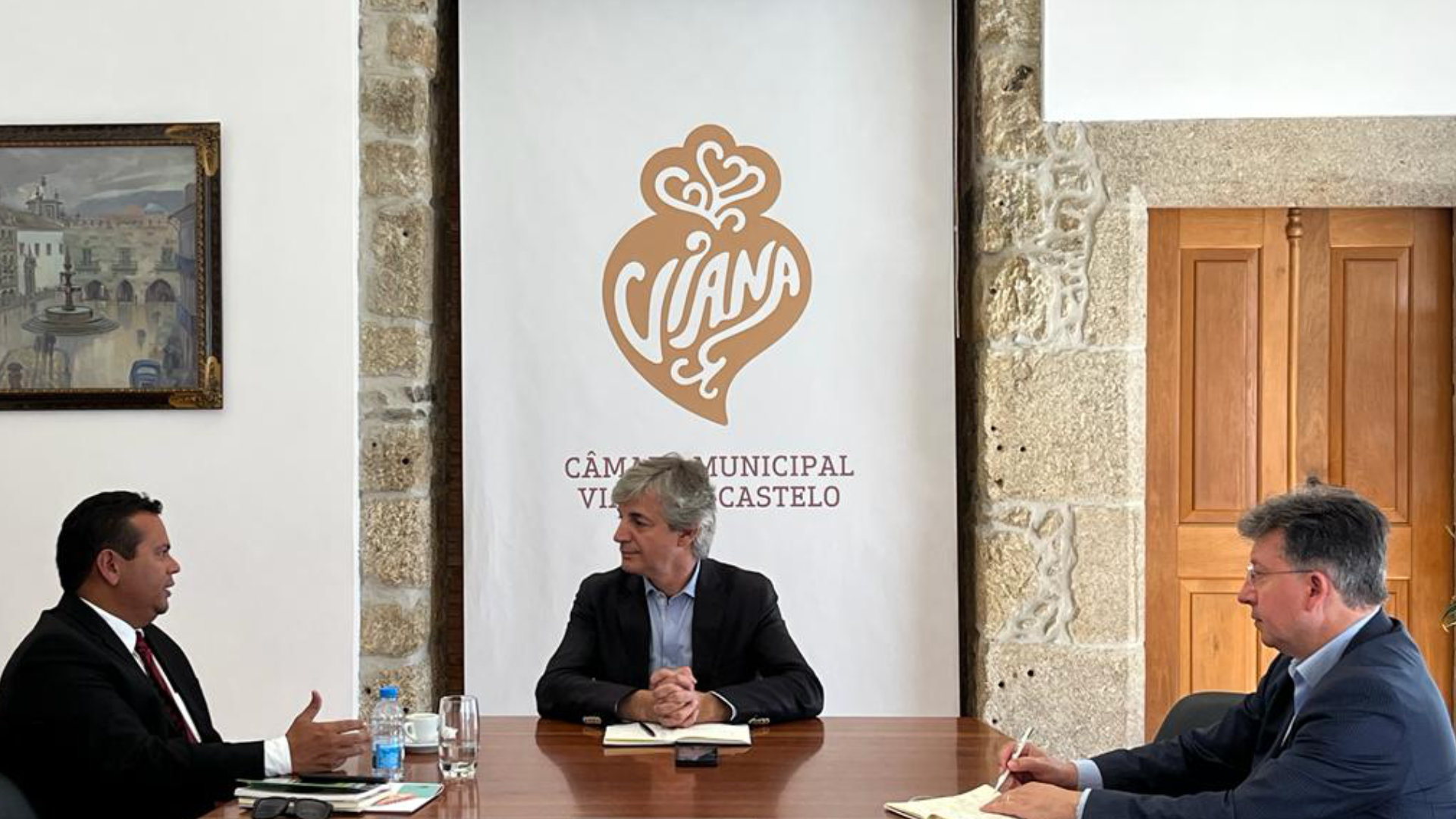 Viana do Castelo quer aprofundar geminação com Viana do Maranhão na área cultural, social e d...