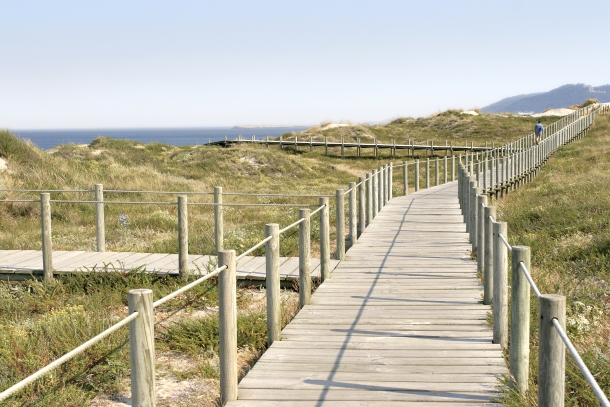 A clássica e urbana Praia da Amorosa, em Viana do Castelo, faz jus ao nome