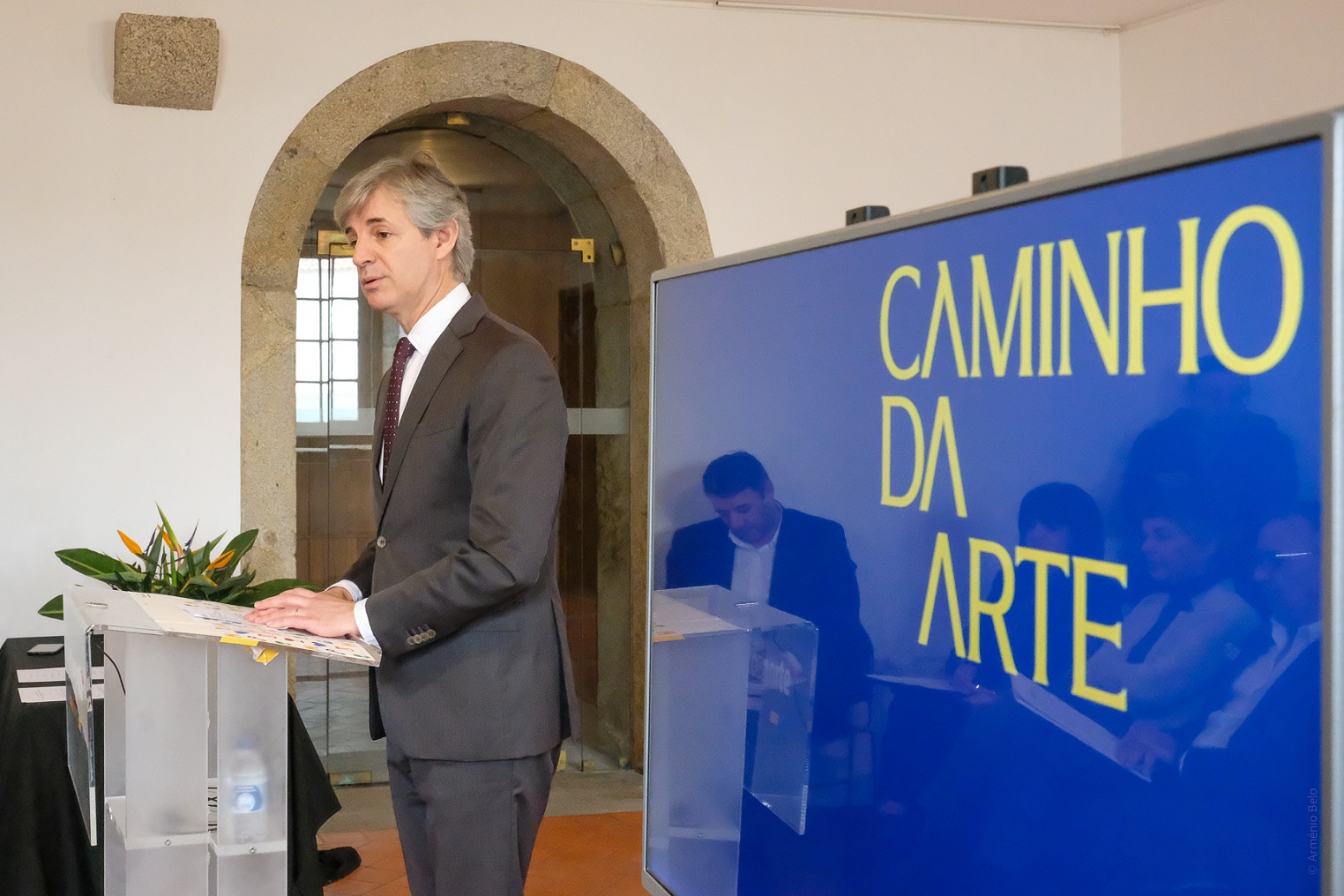 Caminho de Arte instala arte contemporânea em 261 quilómetros dos Caminhos de Santiago