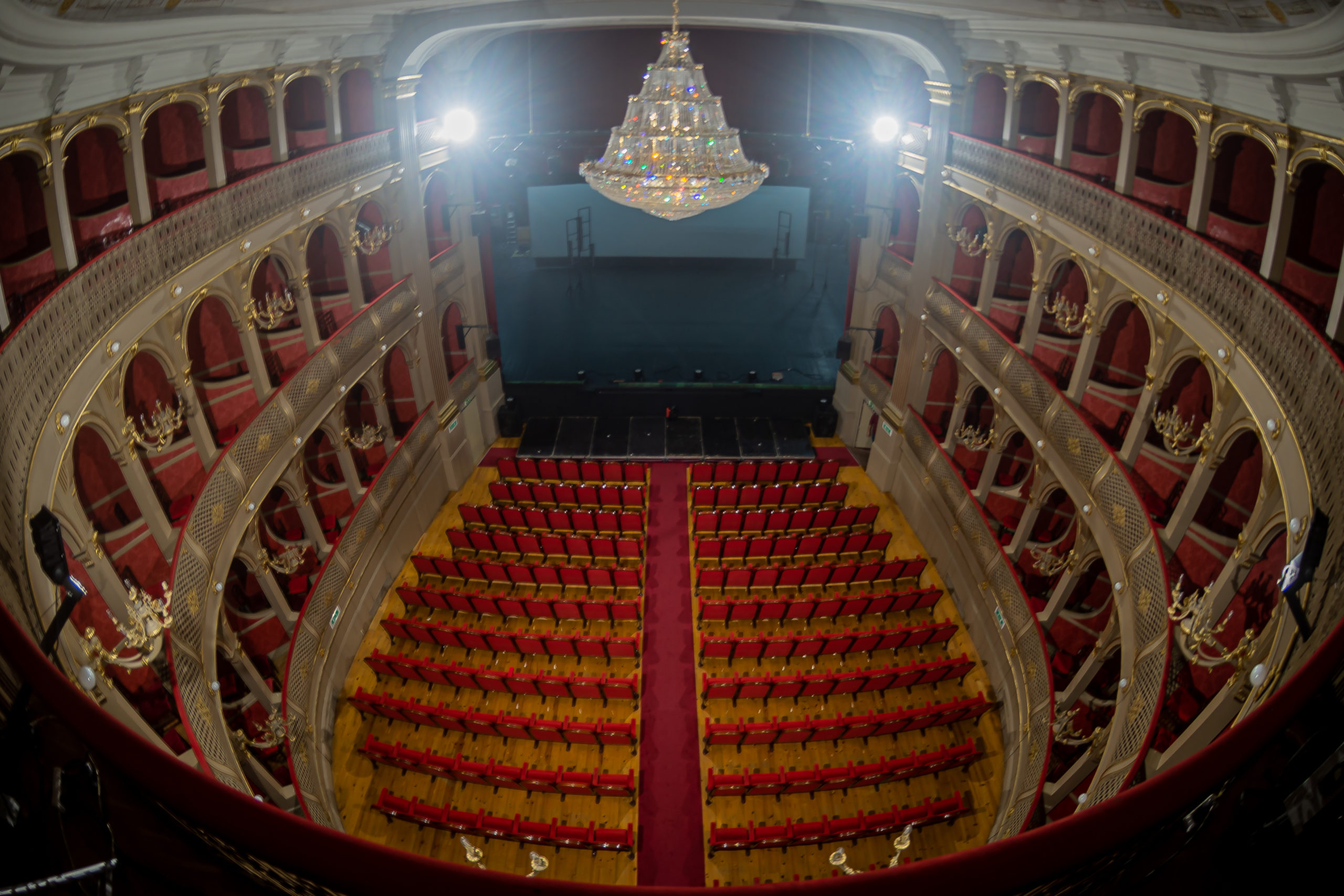 Teatro municipal sá de miranda interior 1