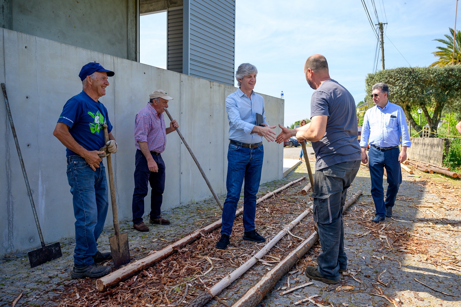 Executivo de Viana do Castelo acompanha obras na União de Freguesias de Torre e Vila Mou